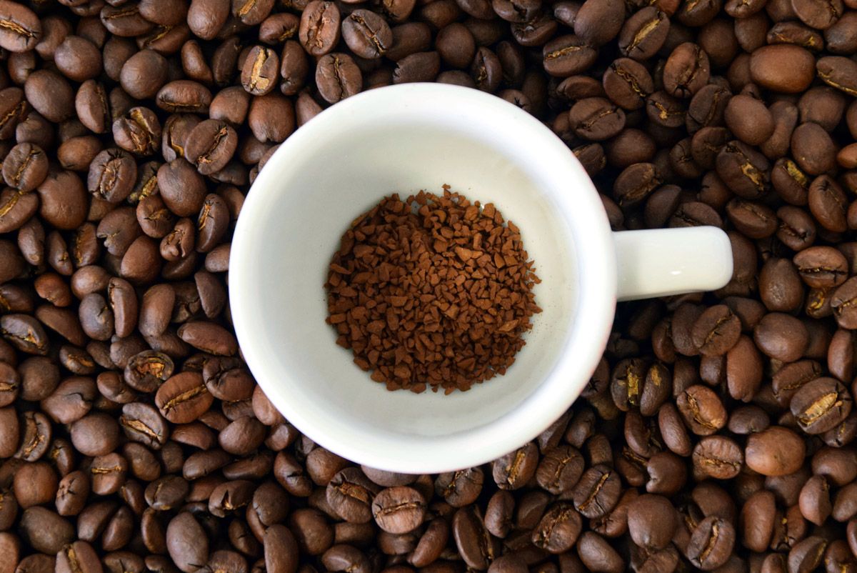 В чём разница между дешёвым и дорогим растворимым кофе: отвечает эксперт