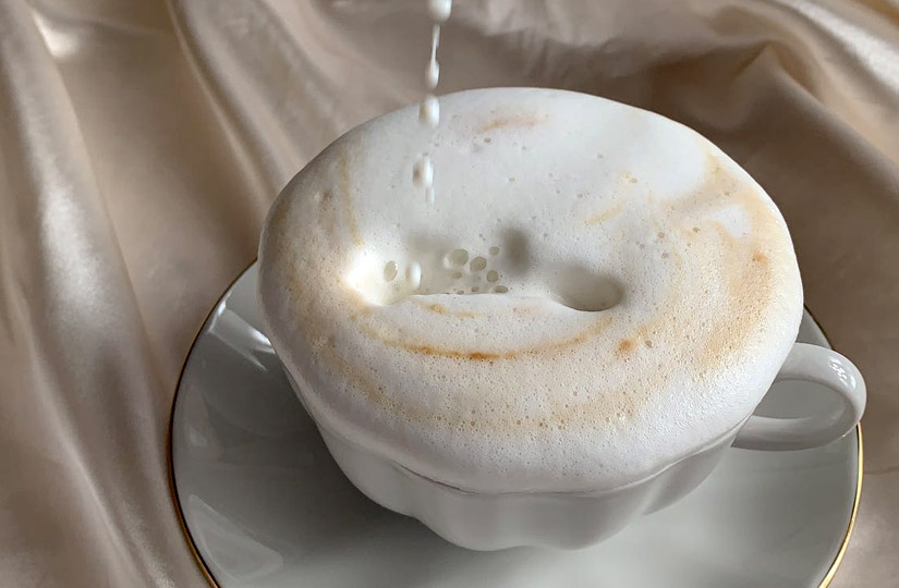 Как сделать кофе с пенкой из молока